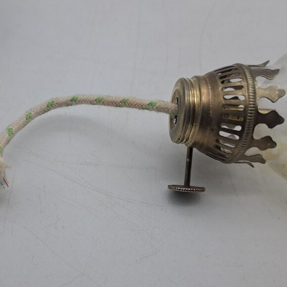 Vintage Oil Lamp Blue Willow - Picture 8 of 11